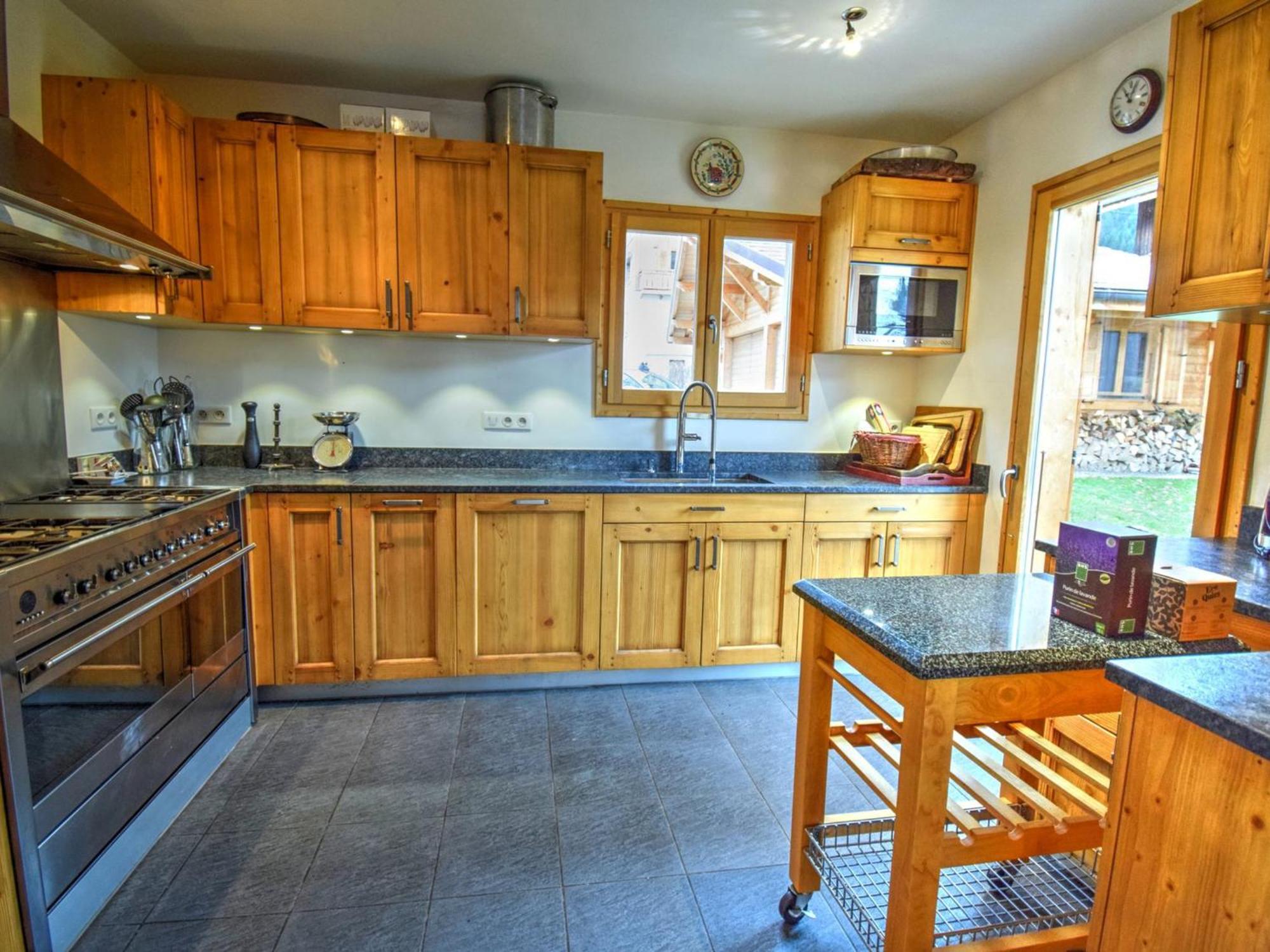 Chalet De Luxe Avec Cheminee, Terrasse, Garage A Morzine - Fr-1-524-14 Exterior photo